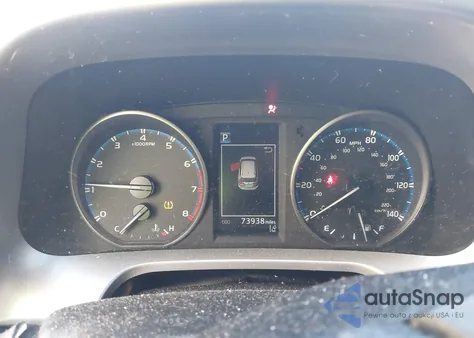 2017 Toyota Rav4 Xle z USA, uszkodzony, nr VIN JTMWFREV8HJ713963